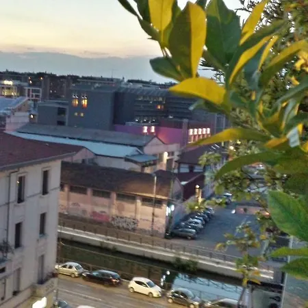 公寓 Accogliente Attico Sui Navigli *