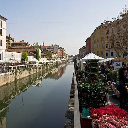 公寓 Accogliente Attico Sui Navigli *