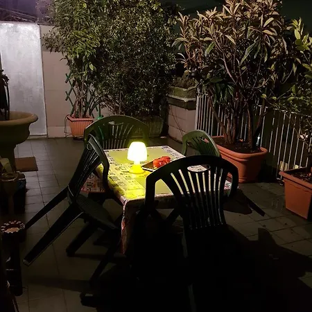 公寓 Accogliente Attico Sui Navigli