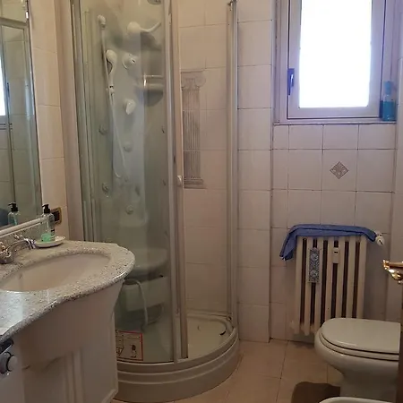 公寓 Accogliente Attico Sui Navigli 米兰